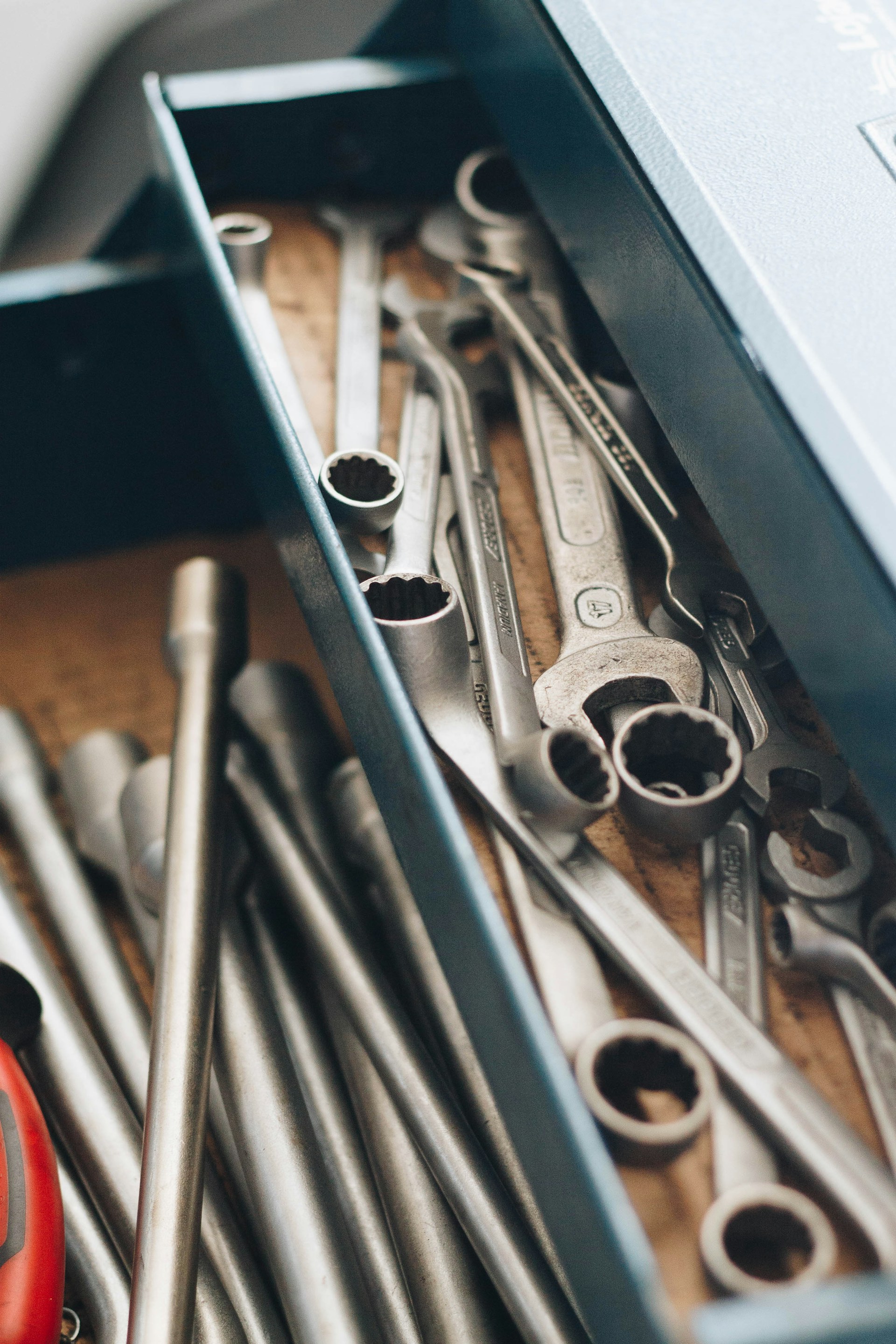 Professional tools used for drivetrain service